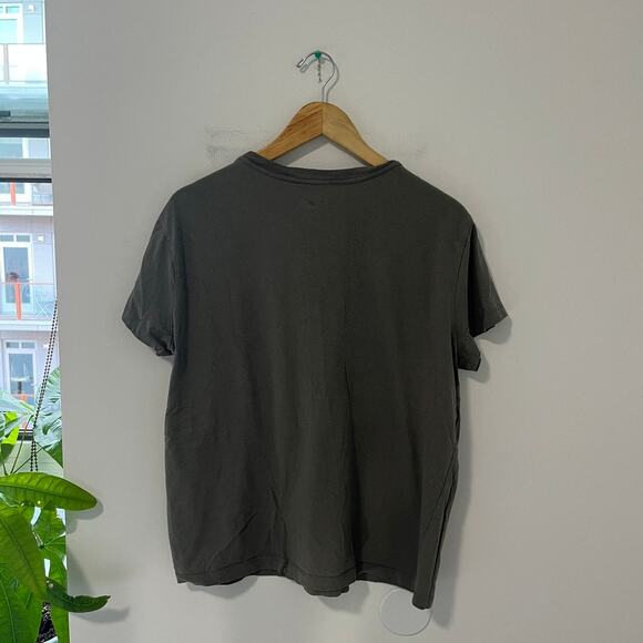 Doe. Mushroom and Fungi Graphic Short Sleeve Tee Size Large - Picture 4 of 4